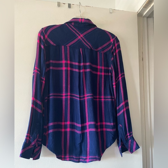 Rails Shirt Women’s Medium Blue Pink Plaid Flannel Long Sleeves Button Up - Picture 3 of 9